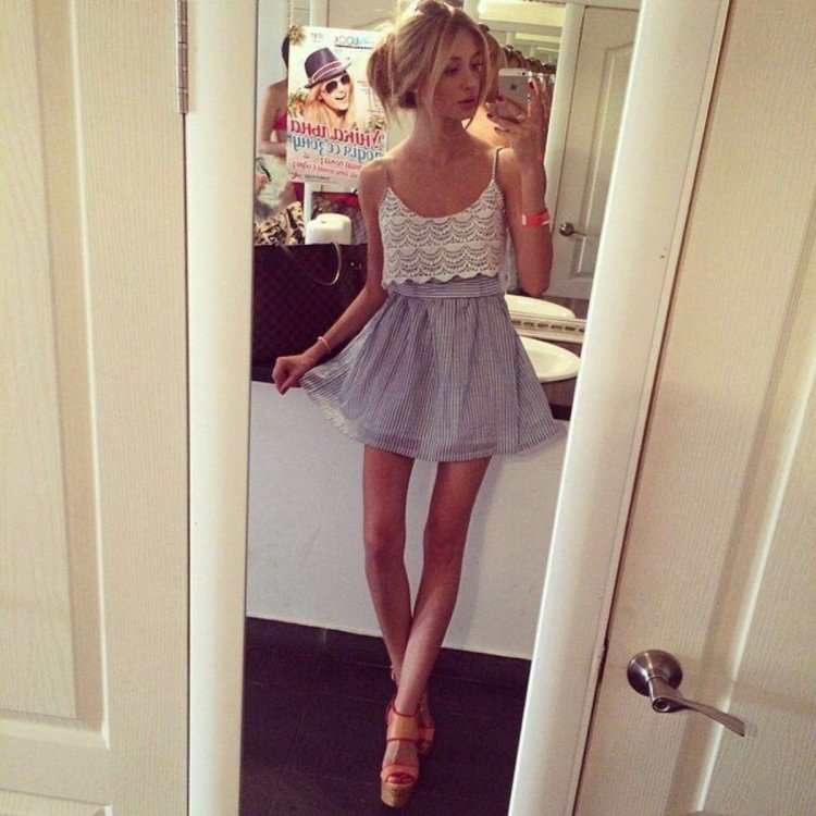 Dresses for very thin girls