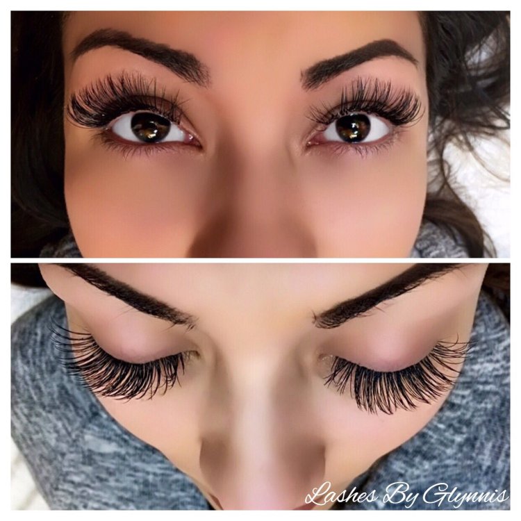 Breast models without a bra