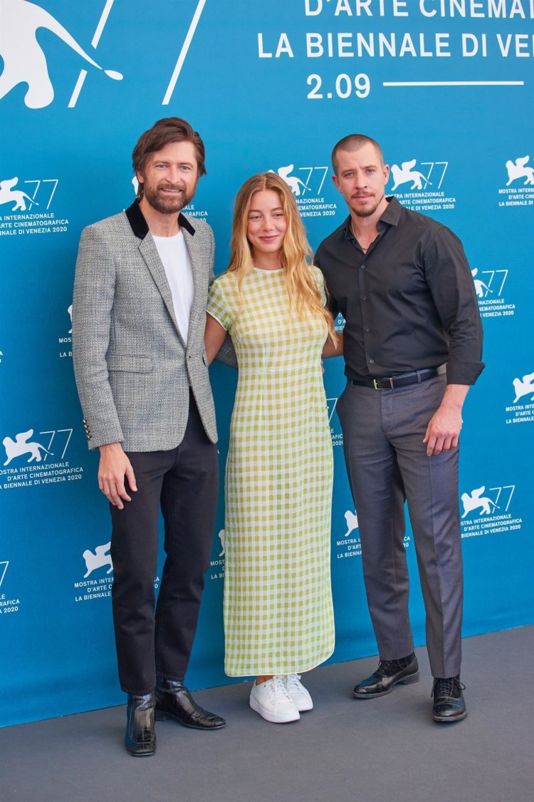 Charlotte Vega article talk