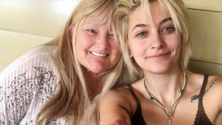 Debbie Rowe and Paris Jackson