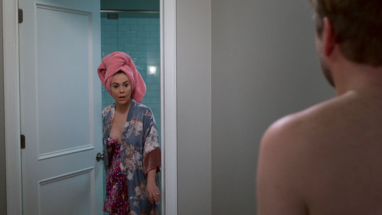 Alyssa Milano insatiable series
