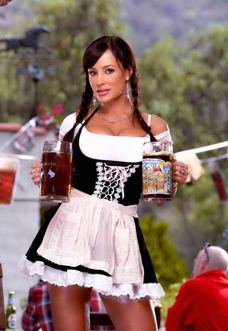 Lisa Ann with beer