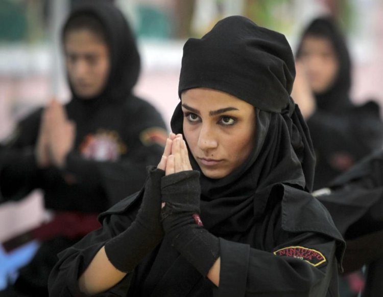 Iraqi women