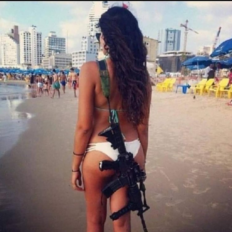 Israel girls with guns