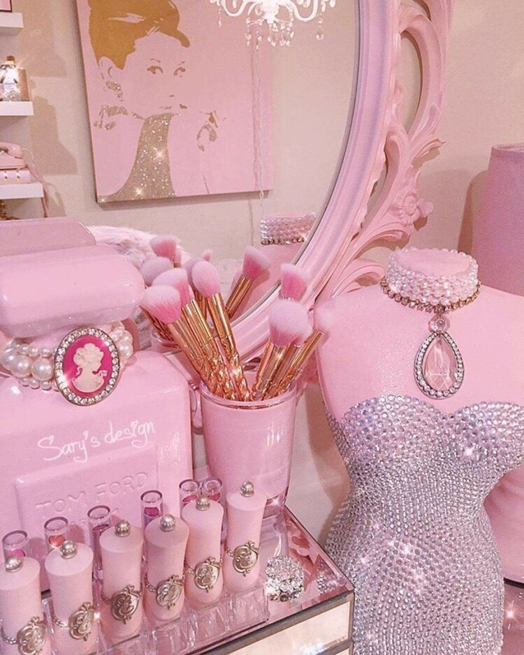 Aesthetics of pink