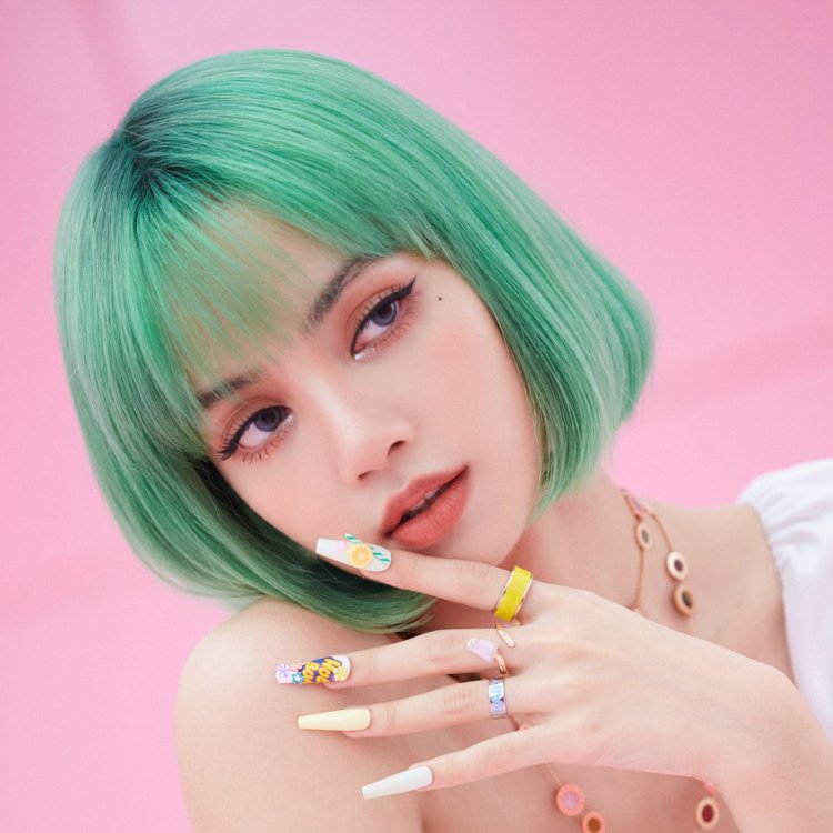 Lisa BLACKPINK Ice Cream