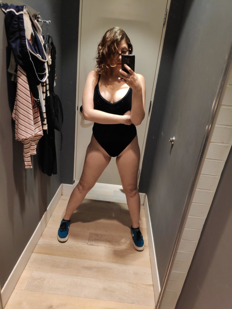 Helga Lovekaty Selfie