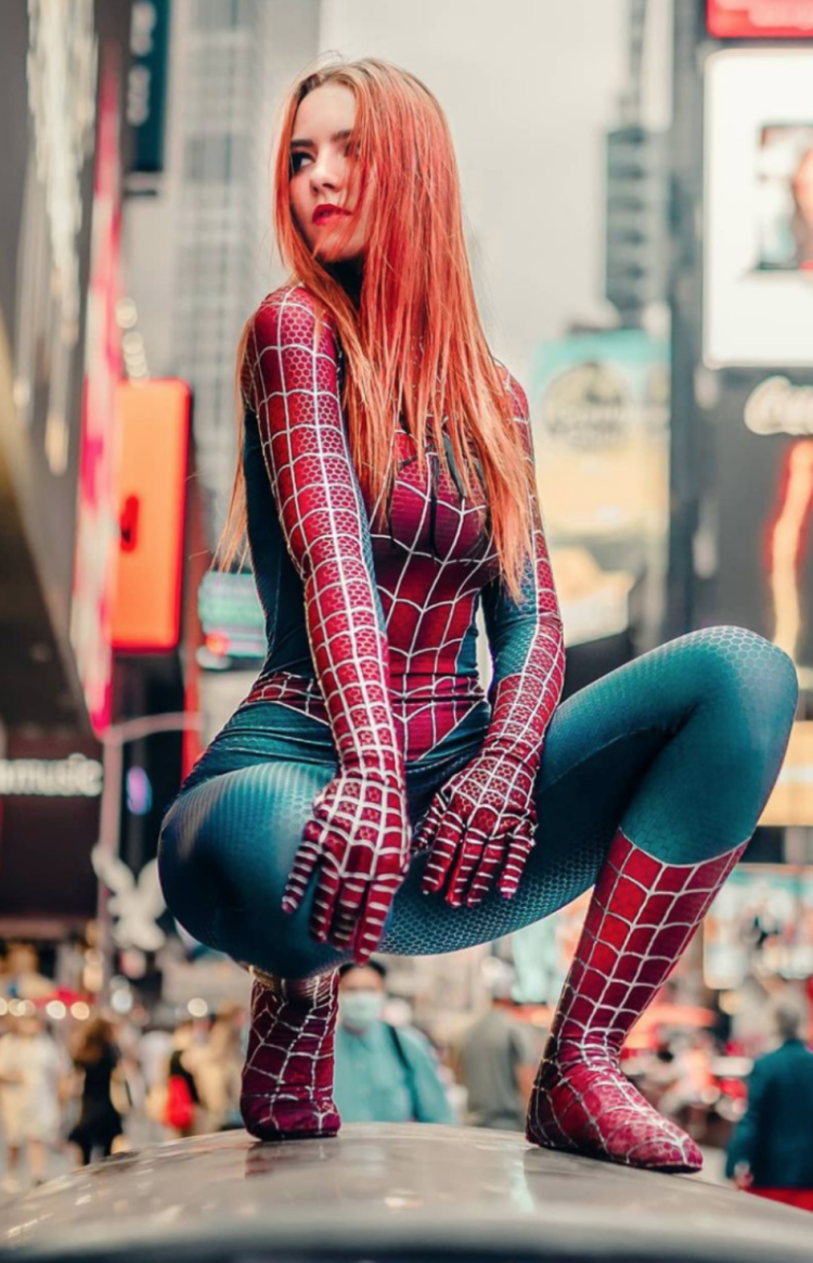 Spiderman butt girl