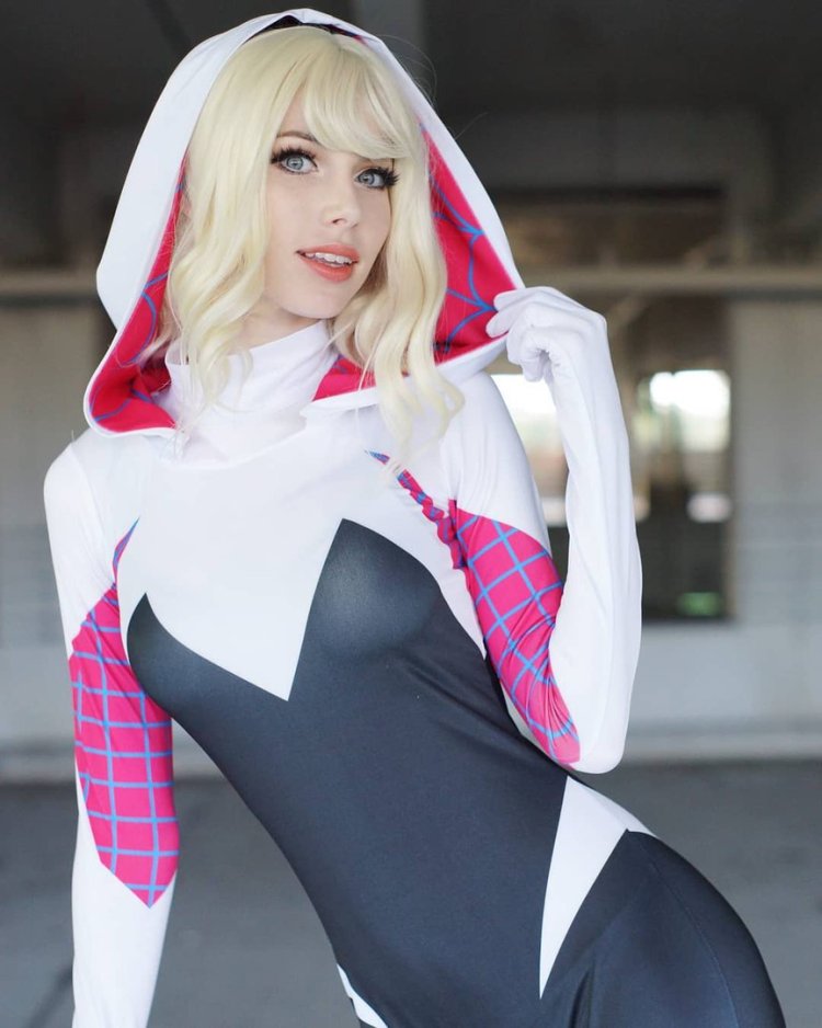 Spider girl cosplay