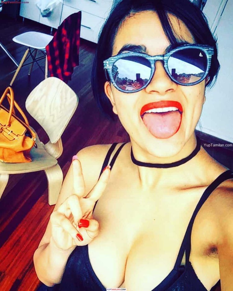 Paulina Gaitan in bikini