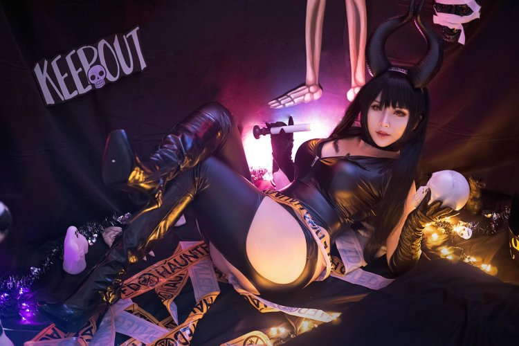 Hana Bunny Cosplay Demon