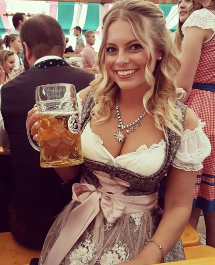Dirndl Bavaria
