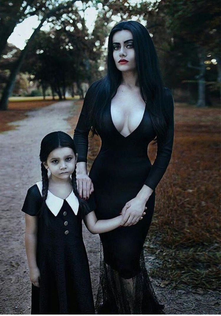 Marticia Addams Wenzday