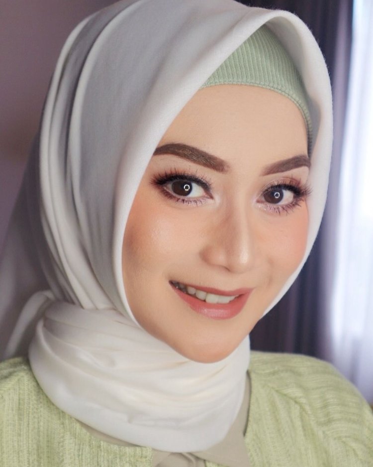 Malaysia Muslim Girl