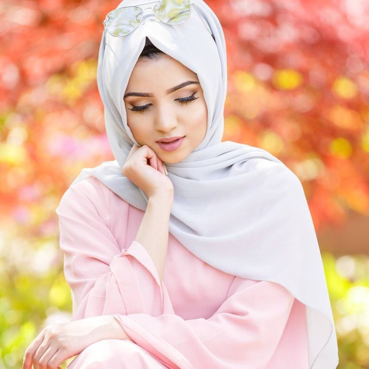 Modest muslim girl