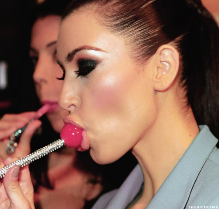 Chupa Chups behind the cheek