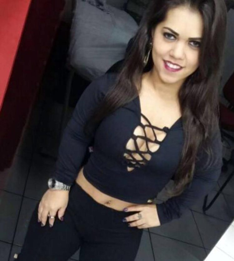 Beautiful dwarf girls