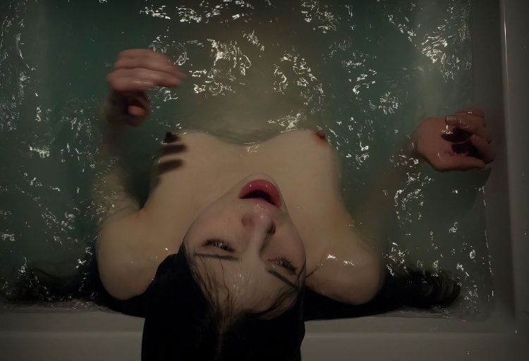 India isley dark mirror breasts