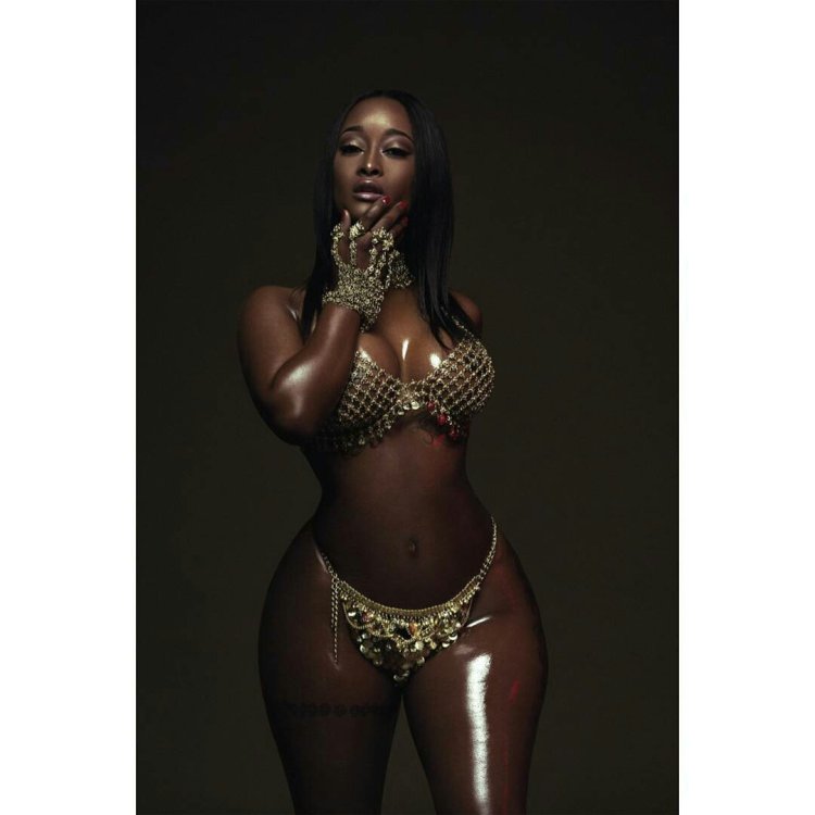 Shendelle Schokman Bikini