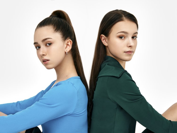 Anna Shcherbakova and Kamila Valieva photo shoot