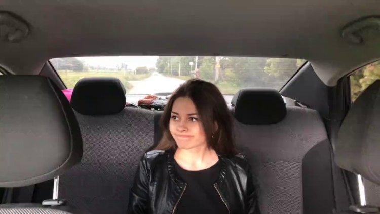 Lollylips taxi actress