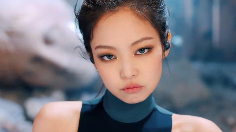 Black Pink Kill this Love Jennie