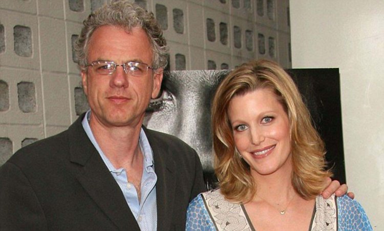 Neil Duncan and Anna Gunn