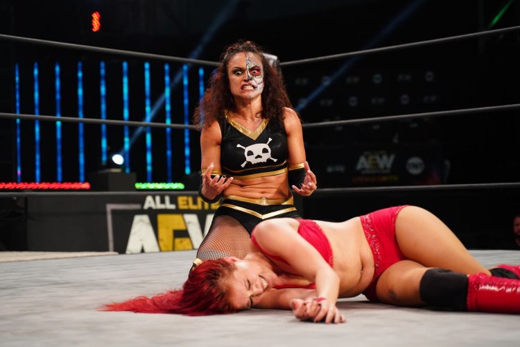 Thunder Rose Wrestler