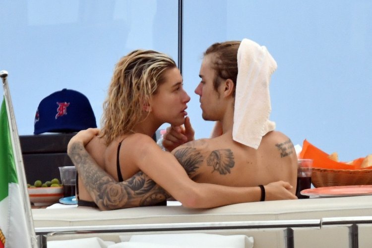 Justin Bieber and Hailey Baldwin on the beach
