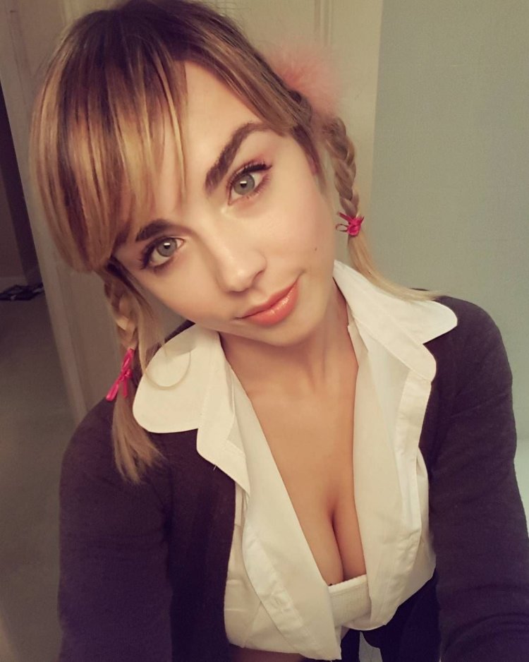 Danielle Sharp British model