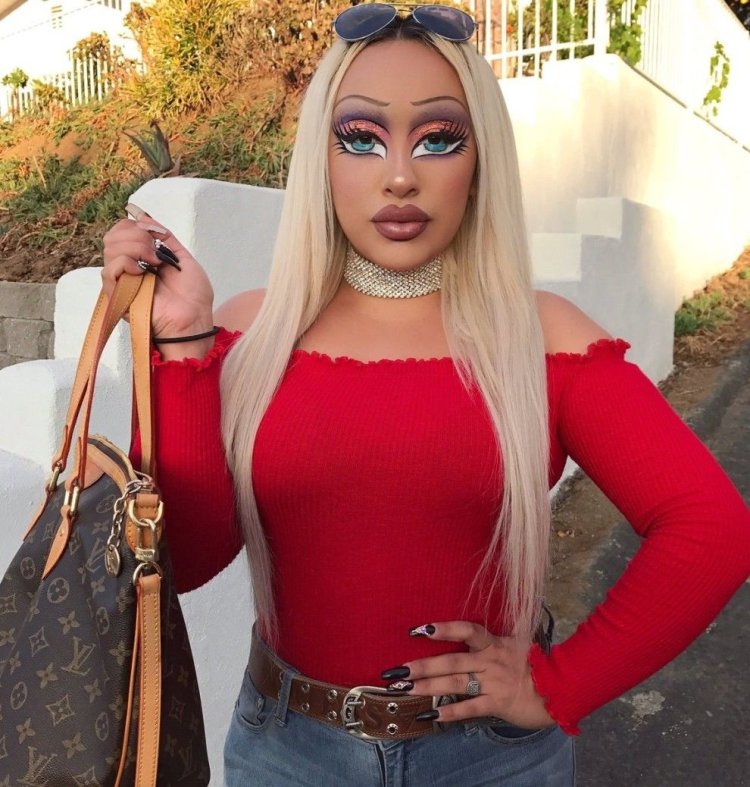 Bratz doll cosplay