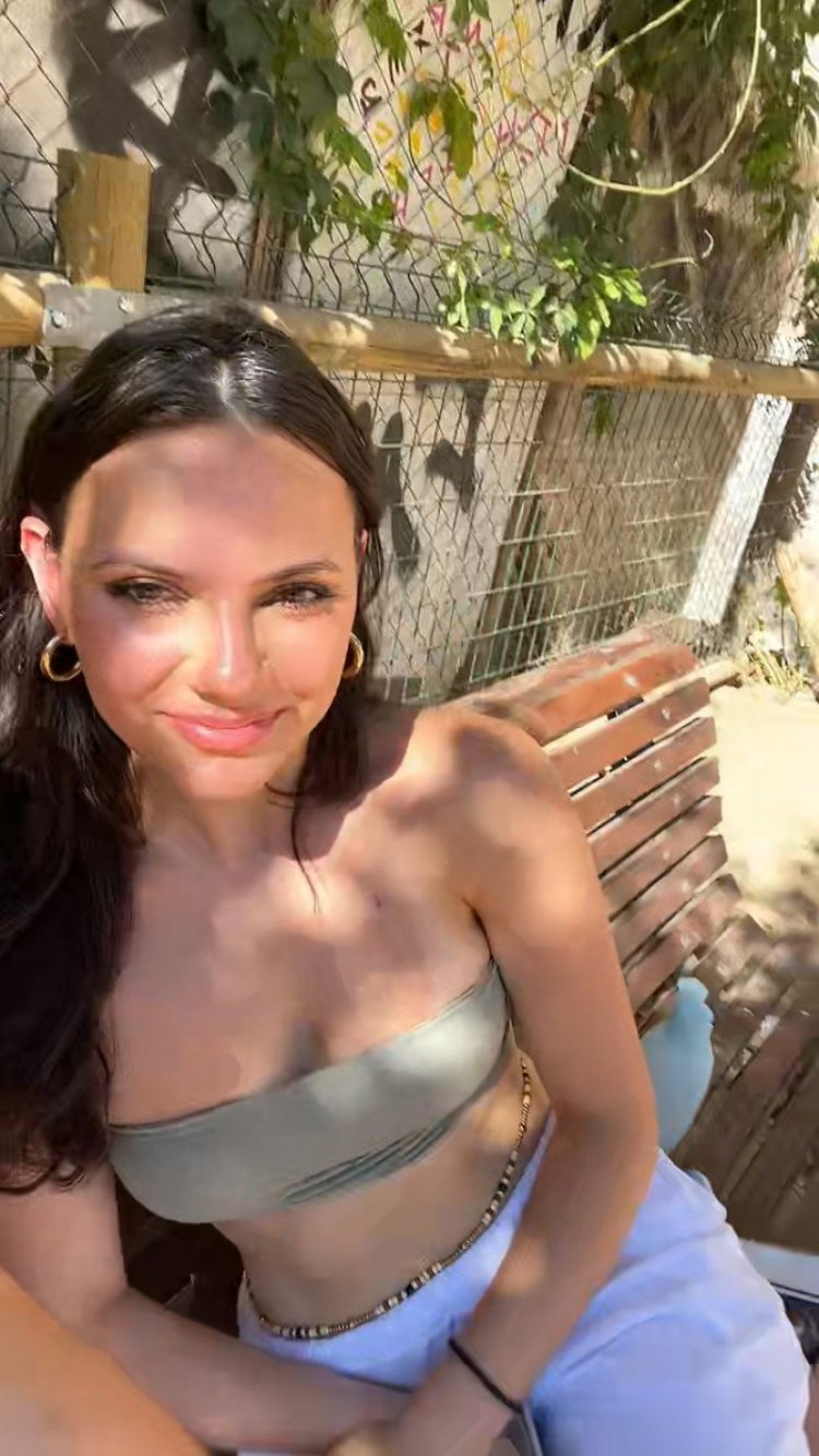 Dafne Bachelet biography