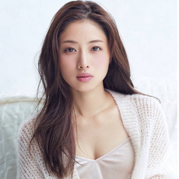 Satomi Ishihara