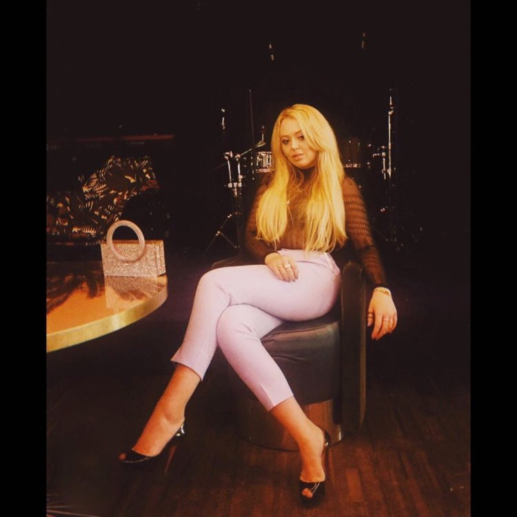 Tiffany trump figure