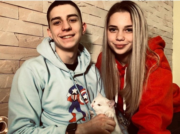 Glent a4 and his girlfriend