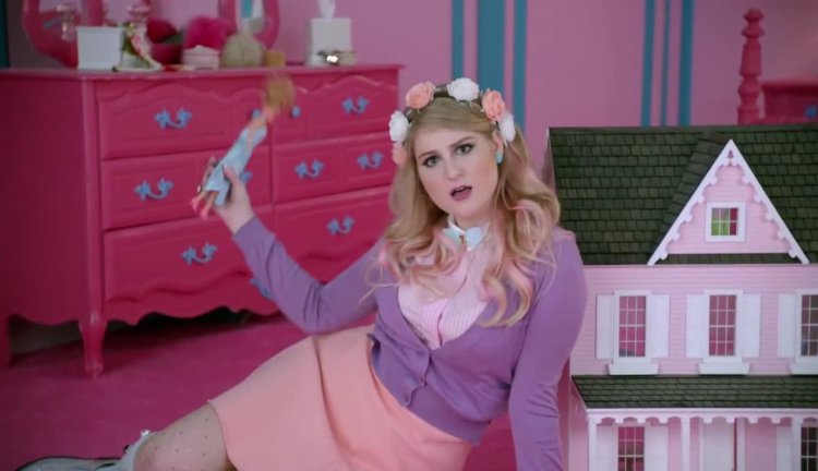 Meghan Trainor all about the Bass