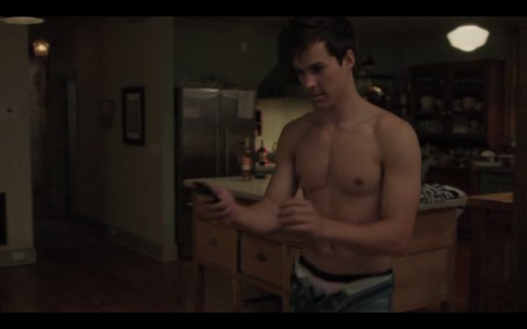 Andrew Rannells naked