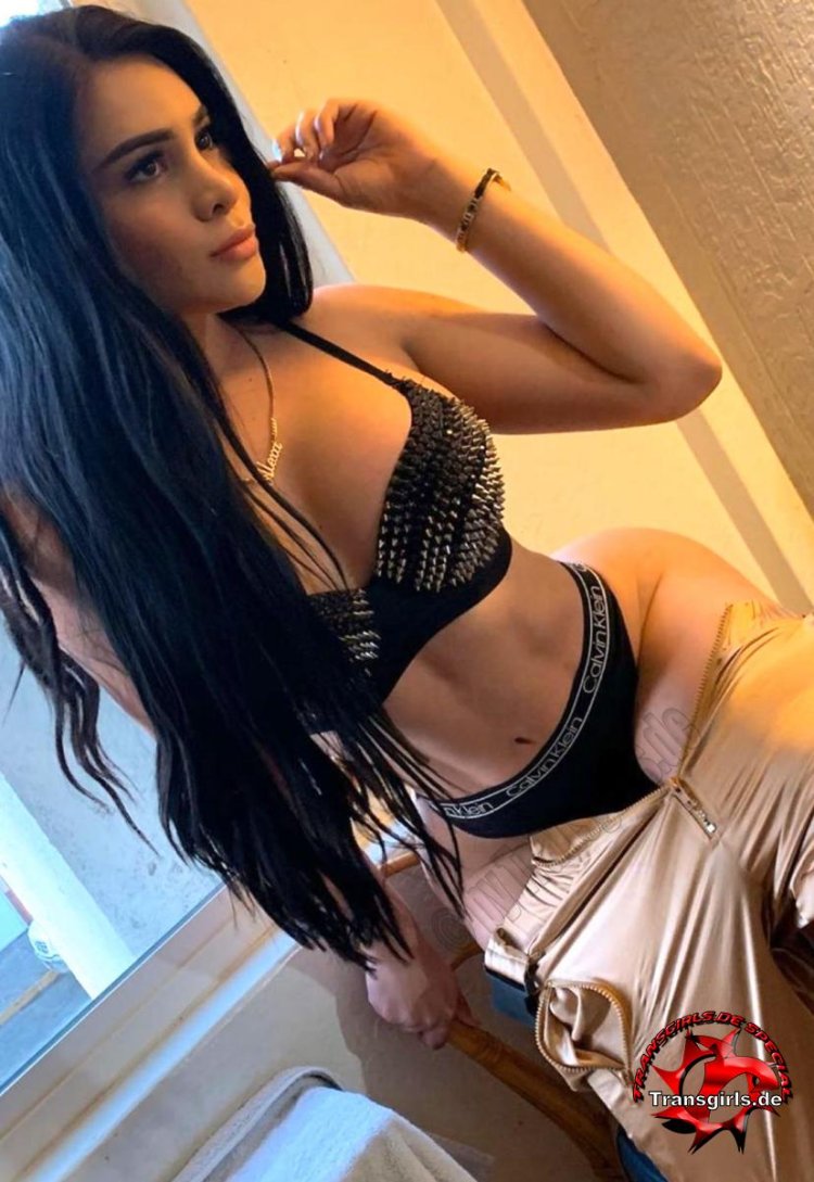 Alexandra Berkutova trans