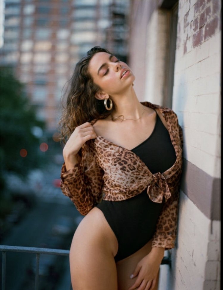 Priscilla Rickart is hot