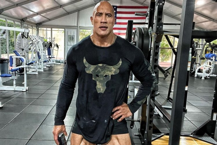 Dwayne Johnson feet