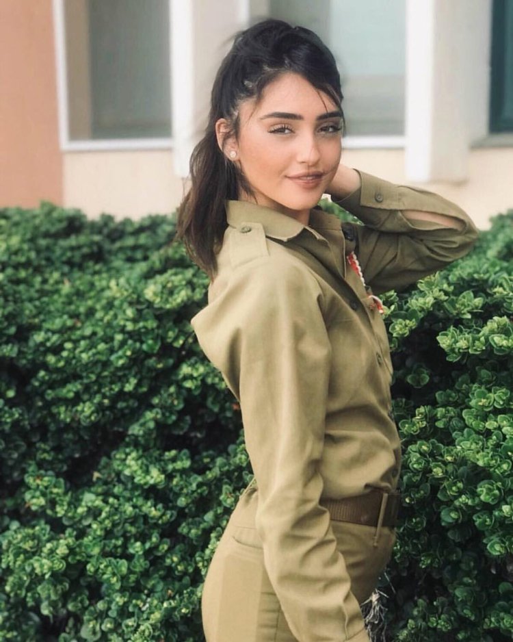 Iranian military girls