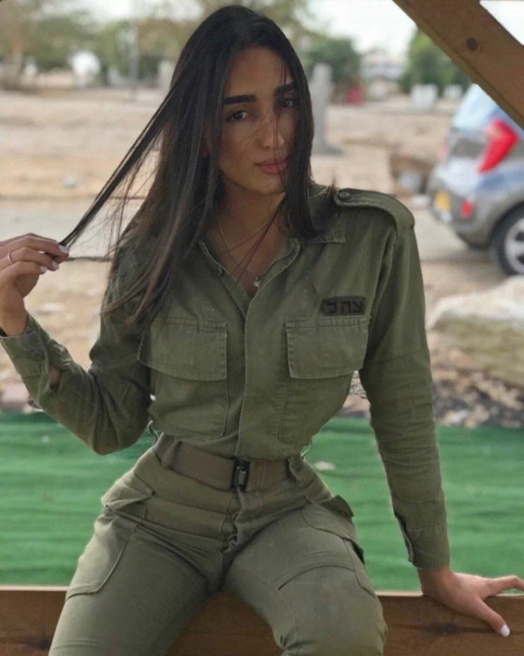 Daniella Kertes service in the IDF