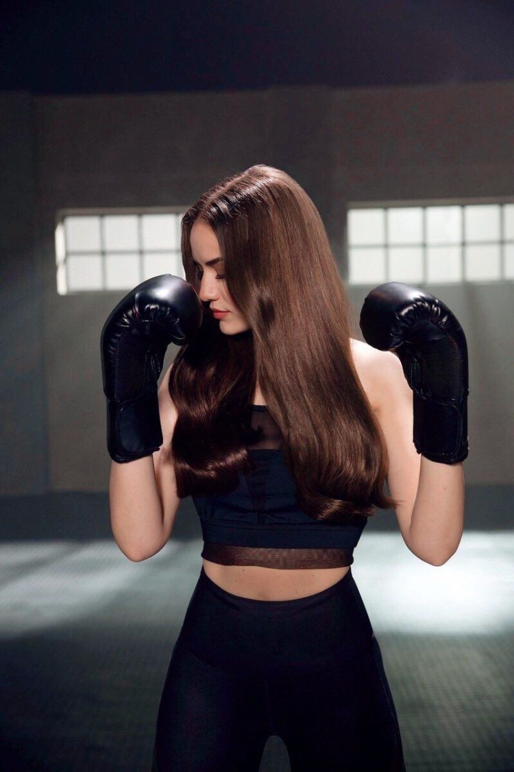 Fakhriye Evgen boxing