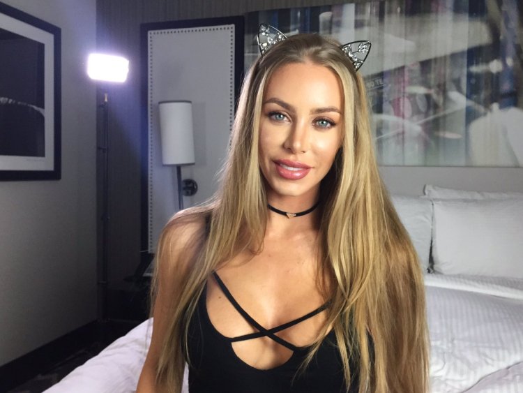 Nicole Aniston at 14