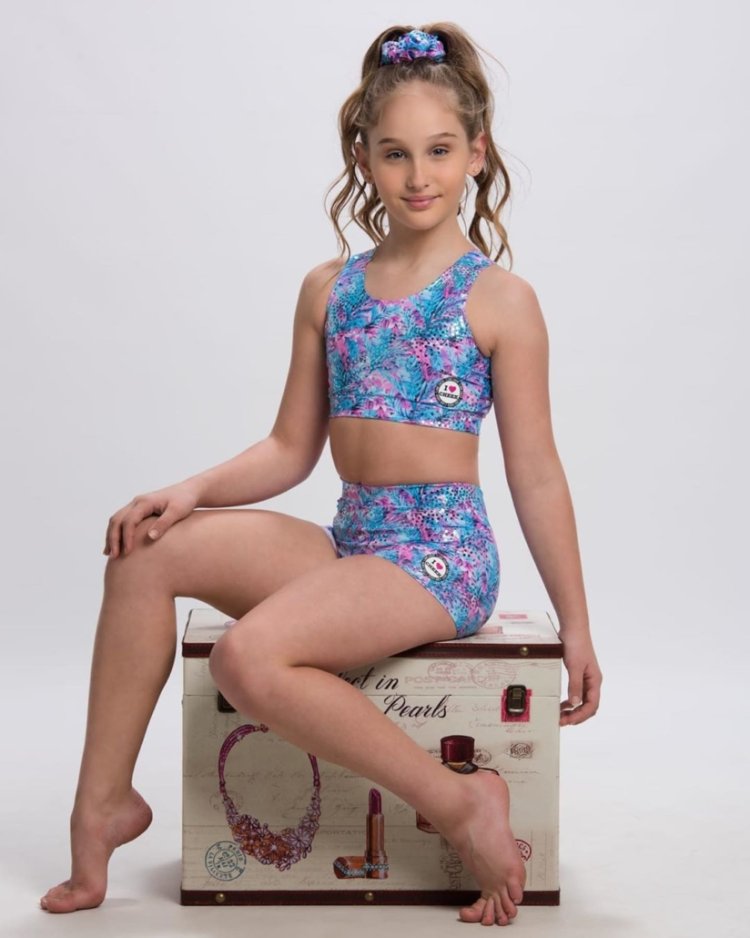 Bobbi Shultz grew up