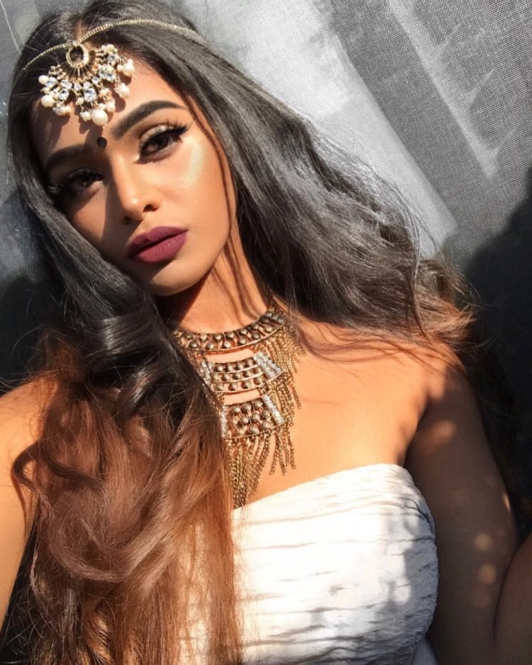 Beautiful Azerbaijani women in swimsuits