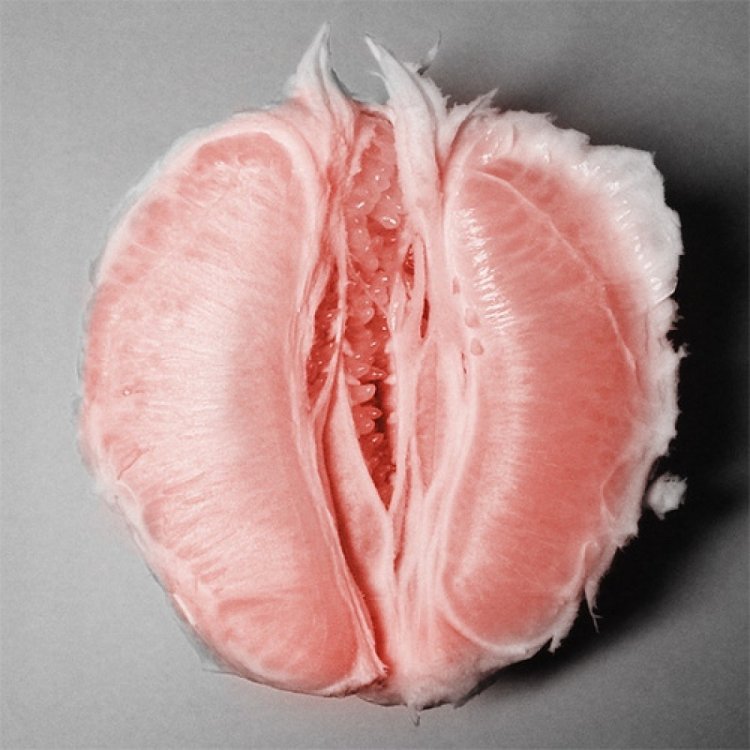 Fruit that looks like a female reproductive organ