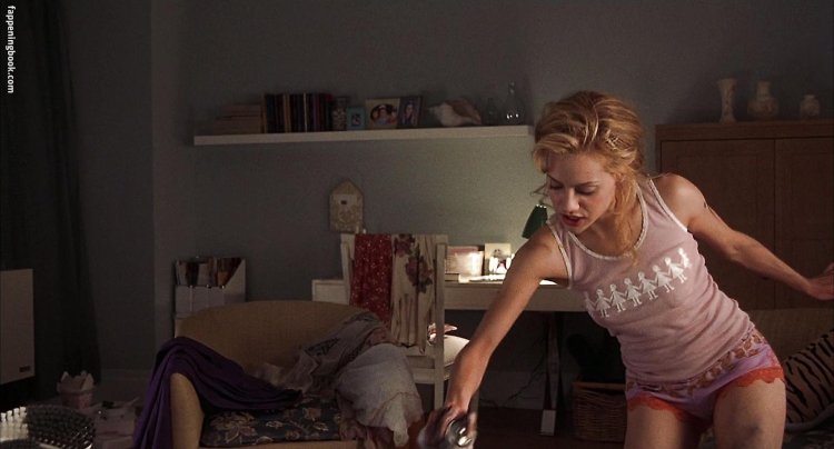 Brittany Murphy in Lingerie