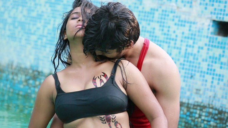 Kiss with boyfriend hot