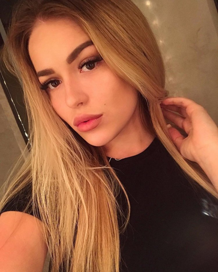 Maria Martskaya before plastic surgery